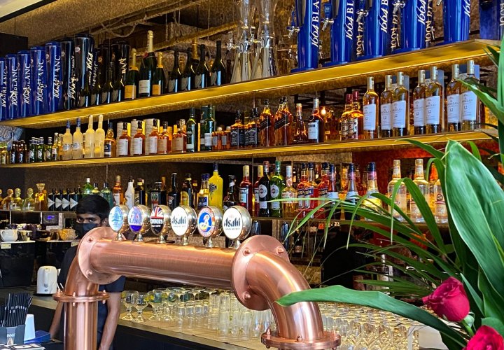 Two Chefs Bar Slideshow Image 8